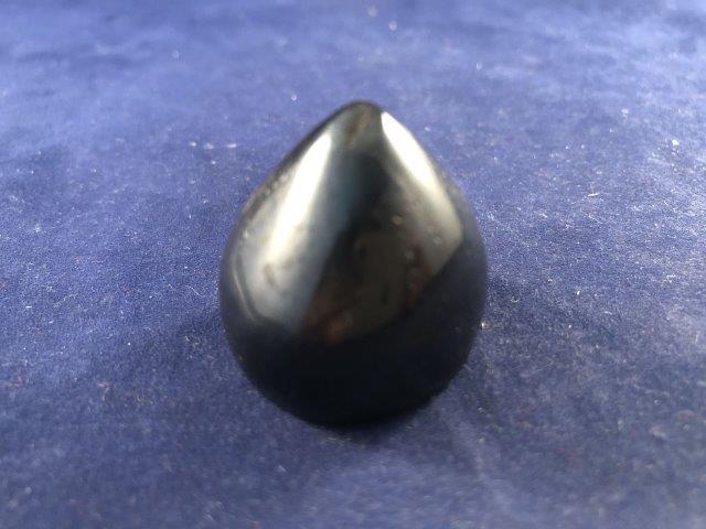 HEMATITE CONE     INDIAN ARTIFACT ARROWHEAD (1 of 2)
