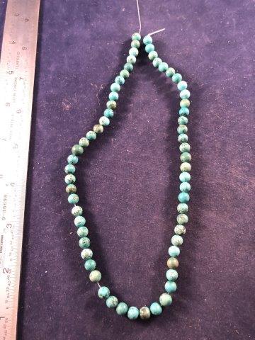 TRADE BEADS INDIAN ARTIFACT ARROWHEAD: IT WILL MAKE A GREAT ADDITION TO YOUR COLLECTION! KEY WORDS: NATIVE AMERICAN INDIAN ARTIFACT ARTIFACTS ARROWHEAD ARROWHEADS MISSISSIPPIAN QUAPAW CADDO POTTERY