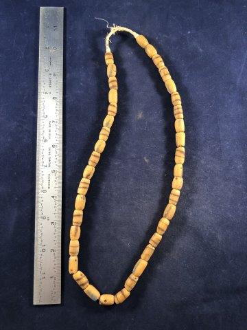 TRADE BEADS INDIAN ARTIFACT ARROWHEAD: THIS BEAUTIFUL NATIVE AMERICAN INDIAN ARTIFACT IS @18 INCHES LONG. IT WILL MAKE A GREAT ADDITION TO YOUR COLLECTION! KEY WORDS: NATIVE AMERICAN INDIAN ARTIFACT ARTIFACTS ARROWHEAD ARROWHEADS MISSISSIP