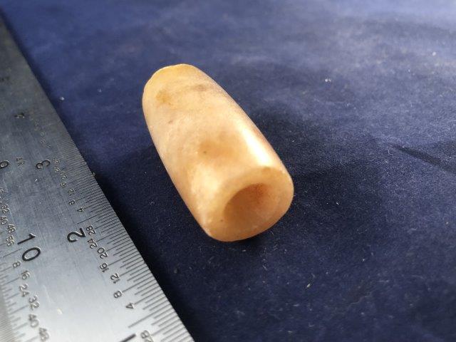 BEAD     INDIAN ARTIFACT ARROWHEAD (1 of 2)