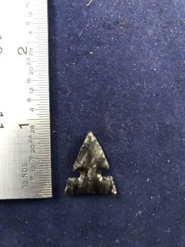 ARROW POINT     INDIAN ARTIFACT ARROWHEAD (1 of 1)