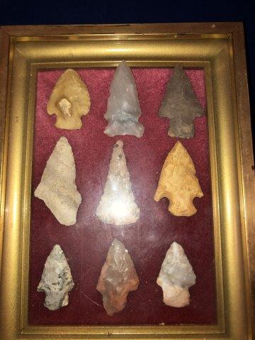 FRAME OF VERY NICE ARKANSAS ARROWHEADS  FRAME INCLUDED (1 of 1)