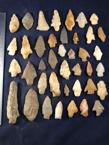 40 VERY NICE ARKANSAS ARROWHEADS     INDIAN ARTIFACT (1 of 1)