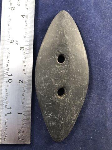 GORGET INDIAN ARTIFACT ARROWHEAD: THIS BEAUTIFUL NATIVE AMERICAN INDIAN ARTIFACT IS 4 INCHES LONG. IT IS FROM ILLINOIS. IT WILL MAKE A GREAT ADDITION TO YOUR COLLECTION! KEY WORDS: NATIVE AMERICAN INDIAN ARTIFACT ARTIFACTS ARROWHEAD A