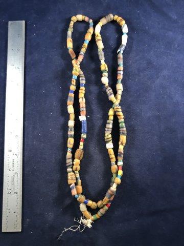LARGE STRAND OF TRADE BEADS     INDIAN ARTIFACT (1 of 1)