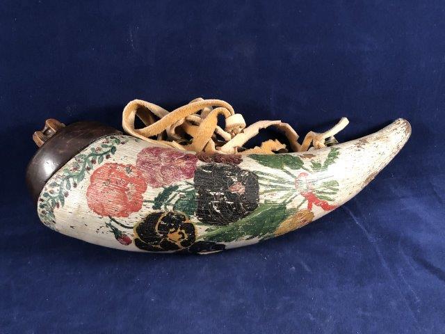 HAND PAINTED POWDER HORN (1 of 2)