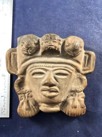 POTTERY HUMAN FACE EFFIGY      POTTERY (1 of 2)