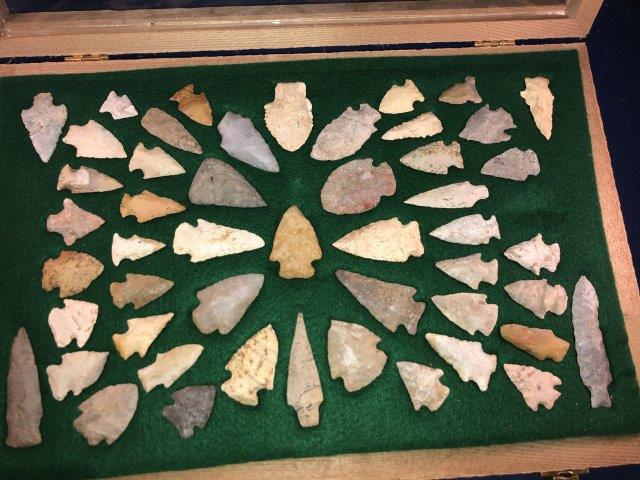 50 ARKANSAS ARROWHEADS     INDIAN ARTIFACT ARROWHEAD (1 of 4)