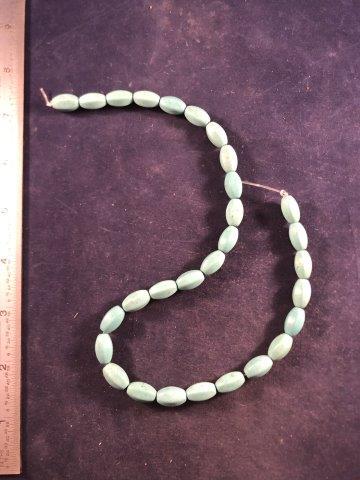 TRADE BEADS INDIAN ARTIFACT ARROWHEAD: THESE BEAUTIFUL BEADS ARE @16 INCHES LONG. IT WILL MAKE A GREAT ADDITION TO YOUR COLLECTION! KEY WORDS: NATIVE AMERICAN INDIAN ARTIFACT ARTIFACTS ARROWHEAD ARROWHEADS MISSISSIPPIAN QUAPAW CADDO POTTER