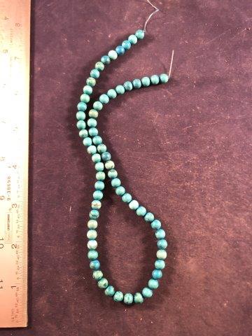 TRADE BEADS INDIAN ARTIFACT ARROWHEAD: THESE BEAUTIFUL BEADS ARE @16 INCHES LONG. IT WILL MAKE A GREAT ADDITION TO YOUR COLLECTION! KEY WORDS: NATIVE AMERICAN INDIAN ARTIFACT ARTIFACTS ARROWHEAD ARROWHEADS MISSISSIPPIAN QUAPAW CADDO POTTER