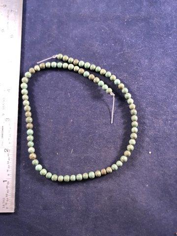 TRADE BEADS INDIAN ARTIFACT ARROWHEAD: IT WILL MAKE A GREAT ADDITION TO YOUR COLLECTION! KEY WORDS: NATIVE AMERICAN INDIAN ARTIFACT ARTIFACTS ARROWHEAD ARROWHEADS MISSISSIPPIAN QUAPAW CADDO POTTERY