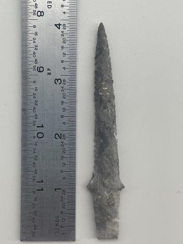 DRILL      INDIAN ARTIFACT ARROWHEAD (1 of 3)