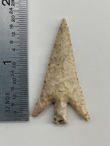 ARROW POINT      INDIAN ARTIFACT ARROWHEAD (1 of 3)