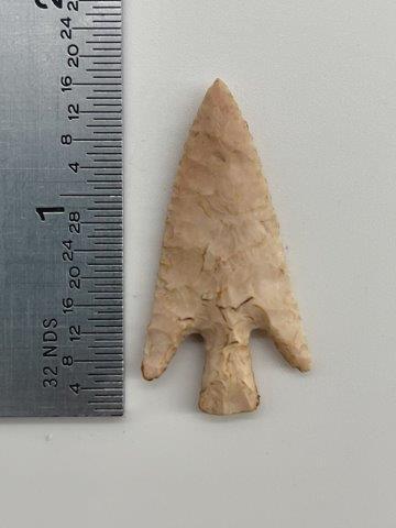ARROW POINT      INDIAN ARTIFACT ARROWHEAD (1 of 3)
