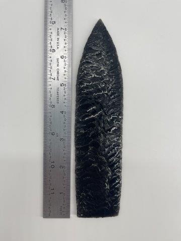 OBSIDIAN BLADE INDIAN ARTIFACT ARROWHEAD: THIS BEAUTIFUL NATIVE AMERICAN INDIAN ARTIFACT IS 7&1/4 INCHES LONG. IT IS FROM SOUTHERN CALIFORNIA. IT WILL MAKE A GREAT ADDITION TO YOUR COLLECTION! KEY WORDS: NATIVE AMERICAN INDIAN ARTIFACT ARTIFA