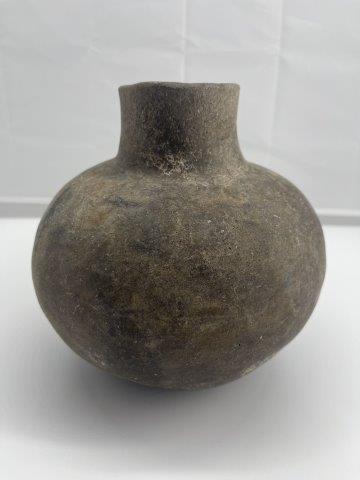 PLAIN OLLA      INDIAN ARTIFACT ARROWHEAD (1 of 4)