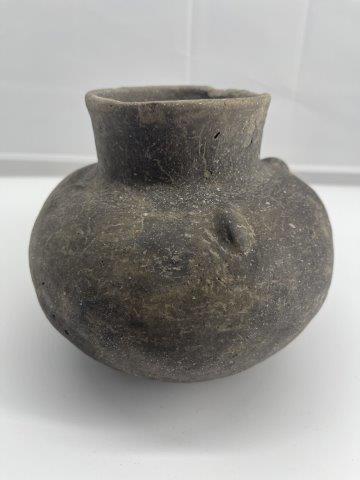 PLAIN DIMPLE BOTTLE      INDIAN ARTIFACT ARROWHEAD (1 of 4)