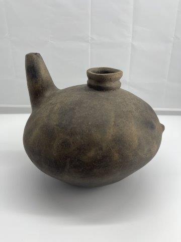 RARE TEAPOT      INDIAN ARTIFACT ARROWHEAD (1 of 5)