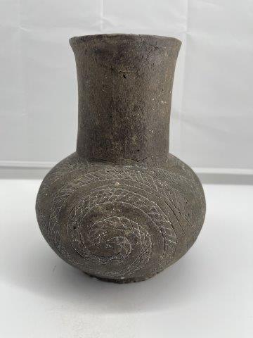 RHODES INCISED WATERBOTTLE      INDIAN ARTIFACT (1 of 6)