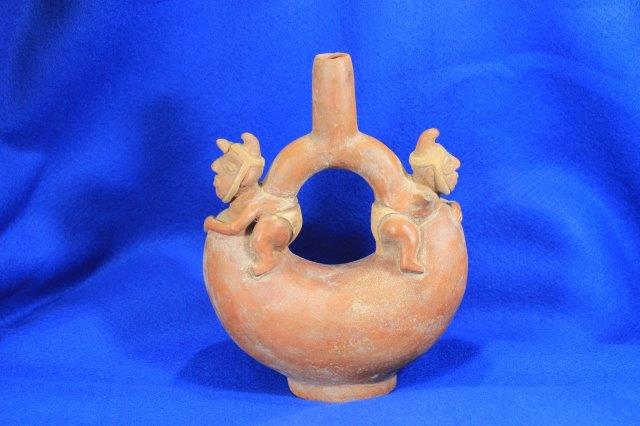 MOCHE DOUBLE PRIEST STIRRUP BOTTLE      INDIAN ARTIFACT (1 of 6)