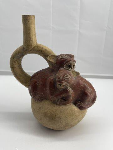 MOCHE JAGUAR EFFIGY BOTTLE      INDIAN ARTIFACT (1 of 6)