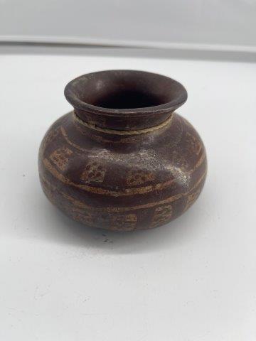 PARACUS BOTTLE      INDIAN ARTIFACT ARROWHEAD (1 of 4)