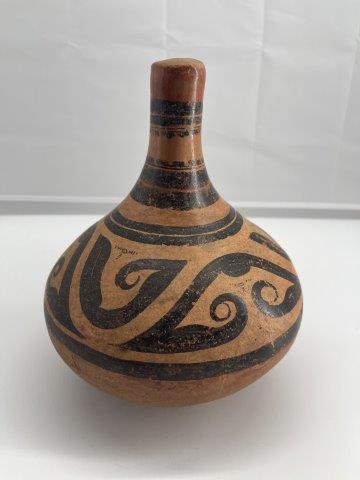 PARACUS BOTTLE      INDIAN ARTIFACT ARROWHEAD (1 of 4)