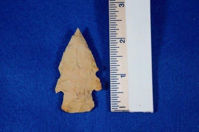 EVANS      INDIAN ARTIFACT ARROWHEAD (1 of 5)