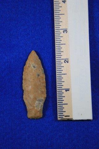 TRAVIS INDIAN ARTIFACT ARROWHEAD: THIS BEAUTIFUL NATIVE AMERICAN INDIAN ARTIFACT IS 2&1/2 INCHES LONG. IT IS FROM BELL COUNTY TEXAS. ALL ITEMS HAVE BEEN LOOKED AT BY SAM JOHNSON, ALL ARE AUTHENTIC TO THE BEST OF HIS ABILITY & HE WILL 