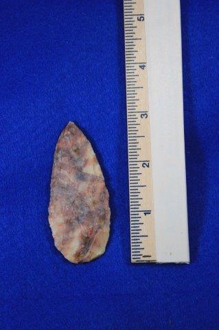 OVAL END KNIFE INDIAN ARTIFACT ARROWHEAD: THIS BEAUTIFUL NATIVE AMERICAN INDIAN ARTIFACT IS 3 INCHES LONG. IT IS FROM TRAVIS COUNTY TEXAS. ALL ITEMS HAVE BEEN LOOKED AT BY SAM JOHNSON, ALL ARE AUTHENTIC TO THE BEST OF HIS ABILITY & HE WILL PA