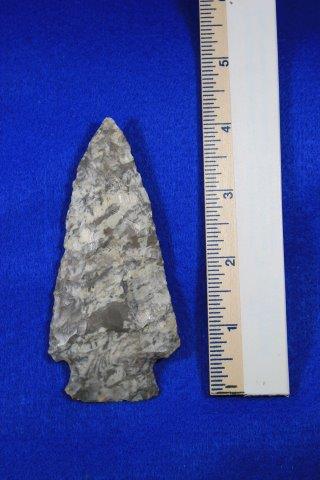 GRAND POINT INDIAN ARTIFACT ARROWHEAD: THIS BEAUTIFUL NATIVE AMERICAN INDIAN ARTIFACT IS 4&1/2 INCHES LONG. THIS IS OUT OF THE BARTH GRAYSON COLLECTION. IT IS FROM CLAY COUNTY ARKANSAS. ALL ITEMS HAVE BEEN LOOKED AT BY SAM JOHNSON, ALL ARE
