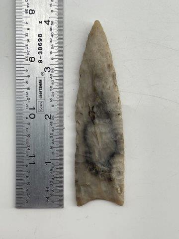 CLOVIS    INDIAN ARTIFACT ARROWHEAD (1 of 3)