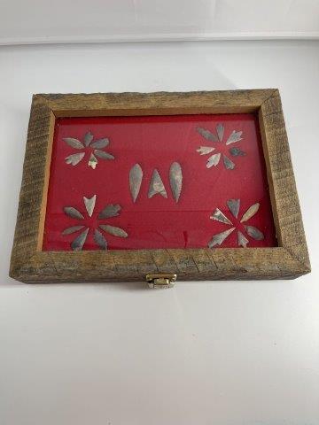 29 NEOLITHICS    INDIAN ARTIFACT ARROWHEAD (1 of 4)