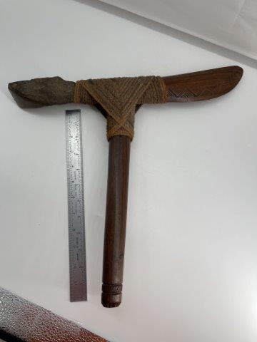HAFTED ADZE   INDIAN ARTIFACT ARROWHEAD (1 of 6)