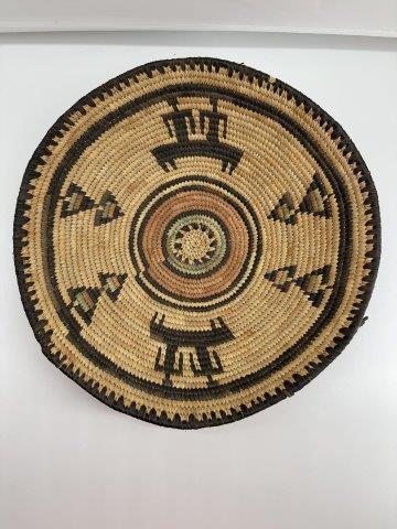 NATIVE AMERICAN BASKET         INDIAN ARTIFACT ARROWHEAD (1 of 3)