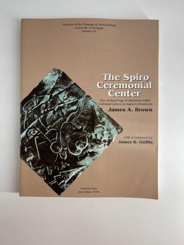 SPIRO BOOK      INDIAN ARTIFACT ARROWHEAD (1 of 1)