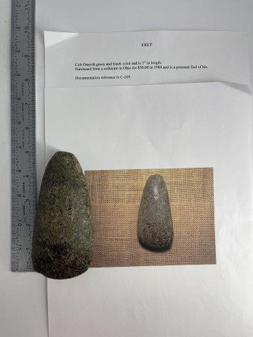 CELT      INDIAN ARTIFACT ARROWHEAD (1 of 6)