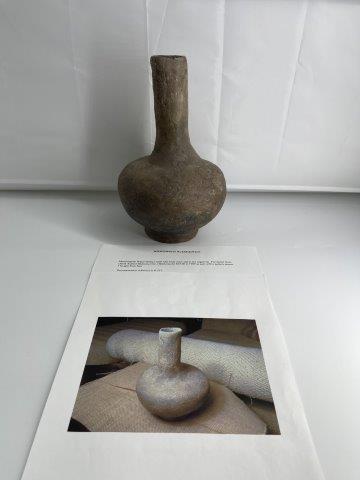 MISSISSIPPIAN WATER BOTTLE      INDIAN ARTIFACT ARROWHEAD (1 of 7)