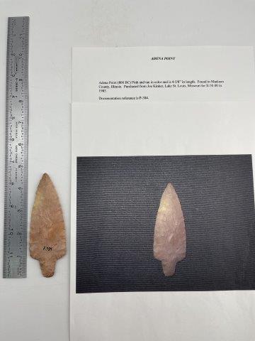 ADENA  INDIAN ARTIFACT ARROWHEAD (1 of 5)
