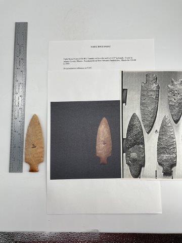 TABLE ROCK POINT  INDIAN ARTIFACT ARROWHEAD (1 of 5)