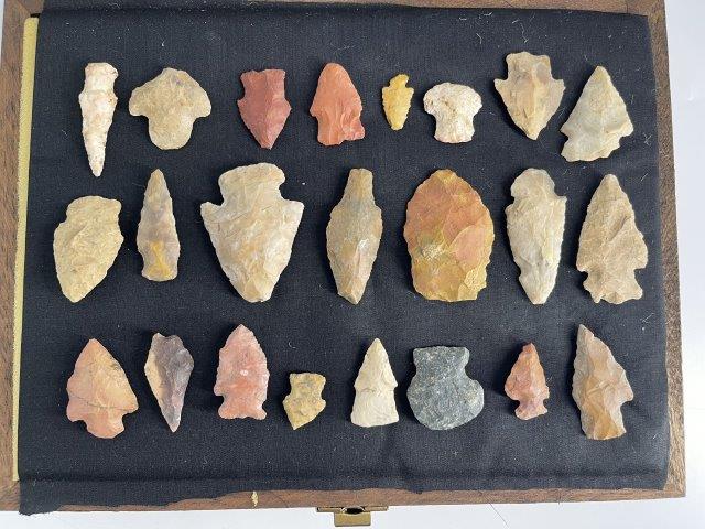 23 ARKANSAS AND OKLAHOMA POINTS  INDIAN ARTIFACT ARROWHEAD (1 of 1)