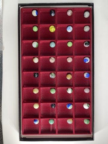 32 MARBLES INDIAN ARTIFACT ARROWHEAD: FRAME NOT INCLUDED. EVERY BEAUTIFUL NATIVE AMERICAN INDIAN ARTIFACT IS FROM THE LARRY SHAVER COLLECTION, HE FOUND HIS FIRST ARROWHEAD IN 1951 AT THE AGE OF 12 & COLLECTED UNTIL THE TIME OF HIS DEATH.