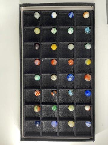 32 MARBLES INDIAN ARTIFACT ARROWHEAD: FRAME NOT INCLUDED. EVERY BEAUTIFUL NATIVE AMERICAN INDIAN ARTIFACT IS FROM THE LARRY SHAVER COLLECTION, HE FOUND HIS FIRST ARROWHEAD IN 1951 AT THE AGE OF 12 & COLLECTED UNTIL THE TIME OF HIS DEATH.