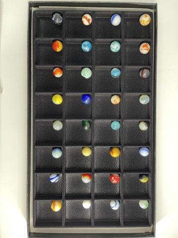 32 MARBLES INDIAN ARTIFACT ARROWHEAD: FRAME NOT INCLUDED. EVERY BEAUTIFUL NATIVE AMERICAN INDIAN ARTIFACT IS FROM THE LARRY SHAVER COLLECTION, HE FOUND HIS FIRST ARROWHEAD IN 1951 AT THE AGE OF 12 & COLLECTED UNTIL THE TIME OF HIS DEATH.