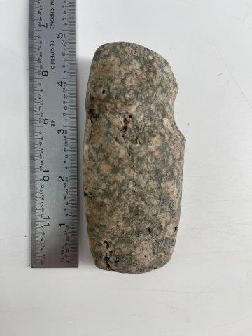 GROOVED AXE INDIAN ARTIFACT ARROWHEAD: THIS BEAUTIFUL NATIVE AMERICAN INDIAN ARTIFACT IS 4&3/4 INCHES LONG. IT IS FROM TENNESSEE. IT WILL MAKE A GREAT ADDITION TO YOUR COLLECTION! KEY WORDS: NATIVE AMERICAN INDIAN ARTIFACT ARTIFACTS ARROWH
