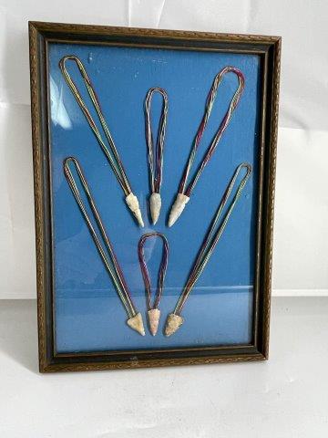 6 ARROWHEADS  INDIAN ARTIFACT ARROWHEAD (1 of 2)
