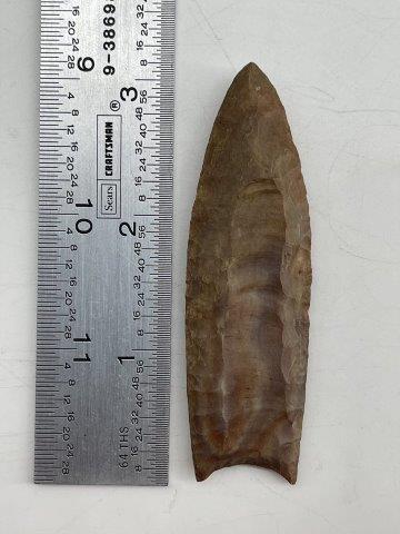 CLOVIS  INDIAN ARTIFACT ARROWHEAD (1 of 3)