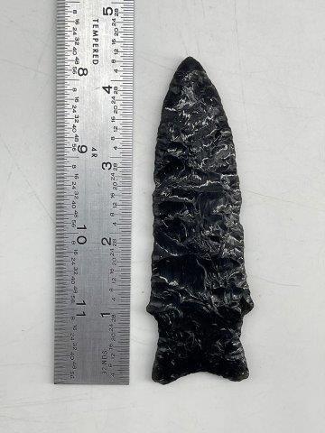 WIDE NOTCH  INDIAN ARTIFACT ARROWHEAD (1 of 4)