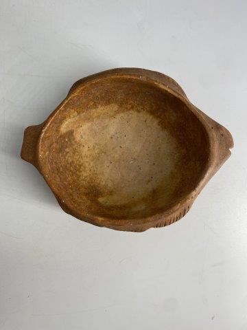 FISH EFFIGY POTTERY  INDIAN ARTIFACT ARROWHEAD (1 of 4)