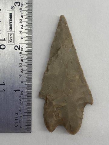 PEDERNALES INDIAN ARTIFACT ARROWHEAD: THIS ARROWHEAD IS 2 & 3/4 INCHES LONG. IT IS FROM TEXAS. EX- BARBARA HEROD COLLECTION. ALL ITEMS HAVE BEEN VIEWED BY SAM JOHNSON, ALL ITEMS ARE AUTHENTIC & HE WILL PAPER EACH PIECE FOR $25 EXTRA. YOU 